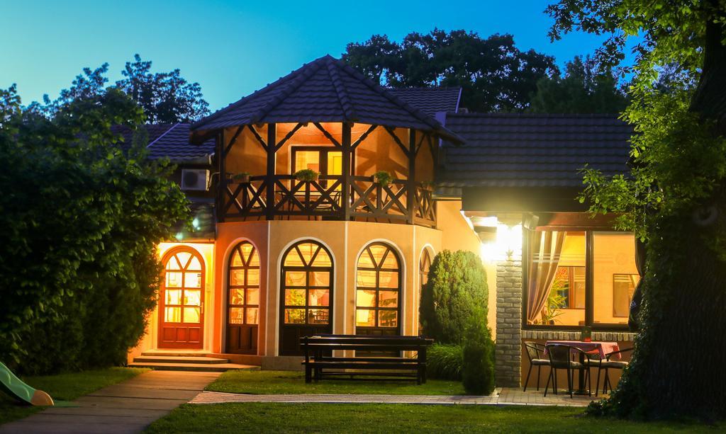 Guesthouse Villa Elizabet Palic Exterior photo